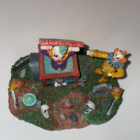 RARE LEMAX SPOOKY TOWN "JACK IN THE BOX" CLOWN HALLOWEEN DECOR #33021 - Picture 2 of 6